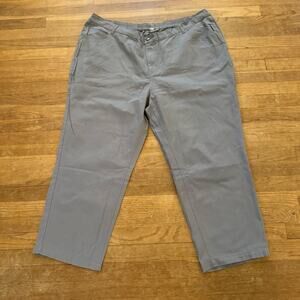 NWOT Woman Within gray straight leg casual chino pants size 28P
 b39